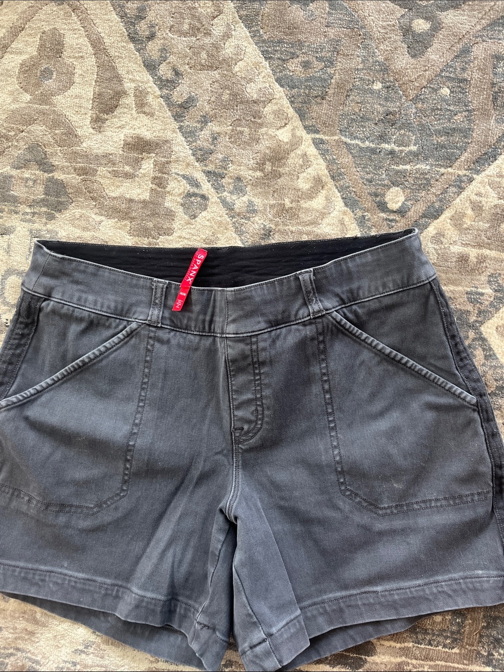 SPANX M GREY SHORTS WOMEN